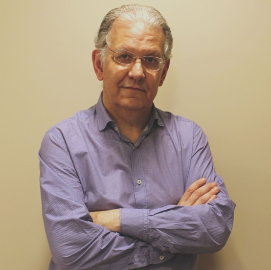 Dr. Óscar Larrosa